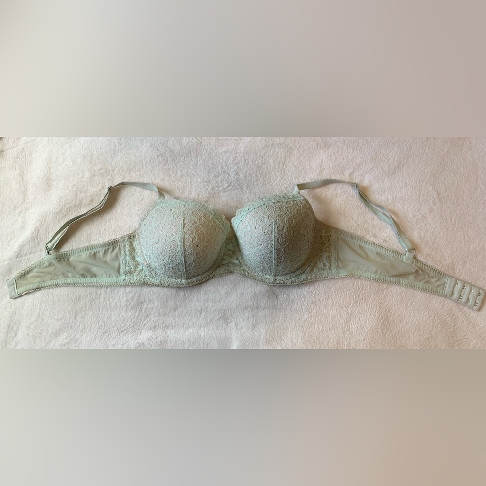 Victoria’s Secret Mint Lace Bra 38C